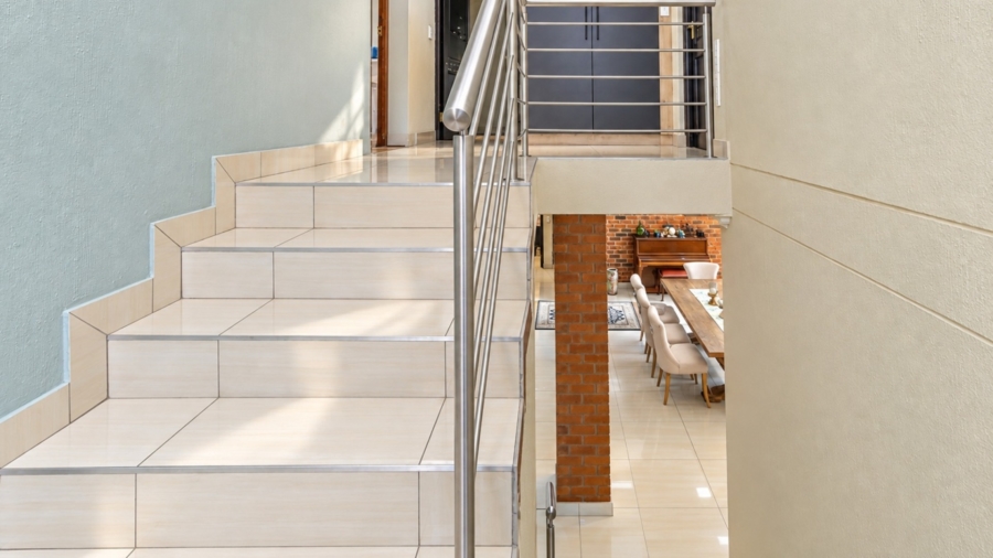 5 Bedroom Property for Sale in Xanadu Nature Estate North West